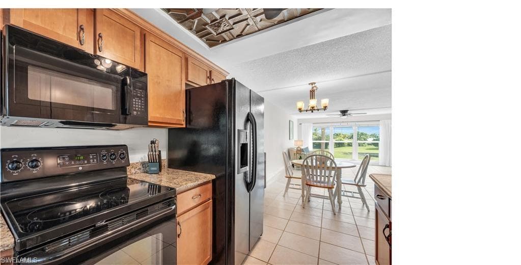 100 Valley Stream DR 204 NAPLES, FL 34113