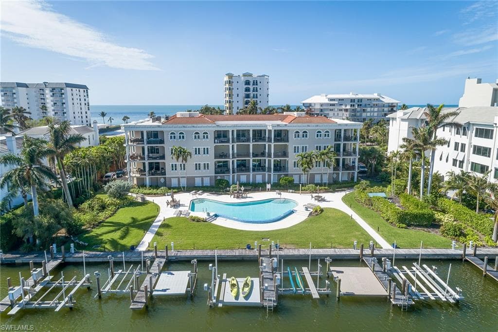1810 Gulf Shore BLVD N 404 NAPLES, FL 34102