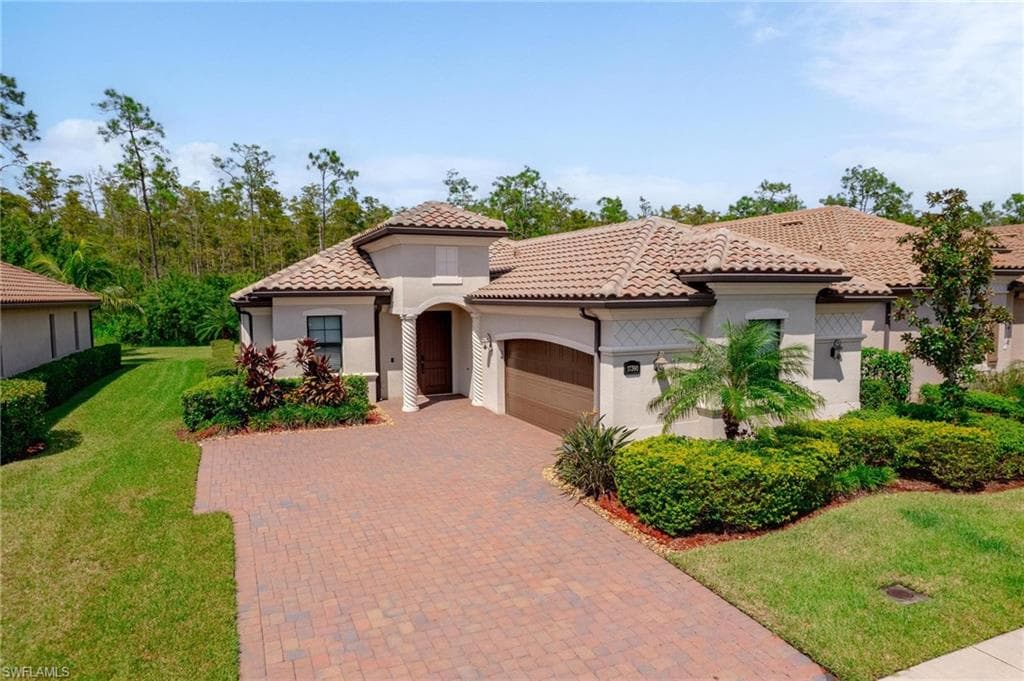 17390 Galway RUN BONITA SPRINGS, FL 34135