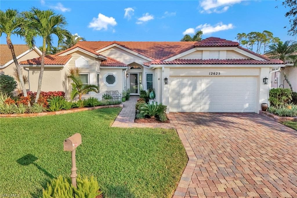 12625 Hunters Ridge DR BONITA SPRINGS, FL 34135