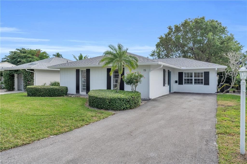 15 Crooked LN NAPLES, FL 34112