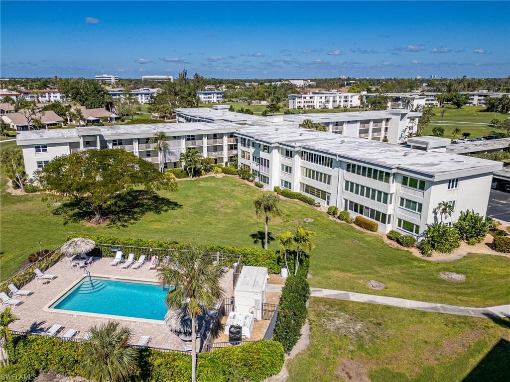 6102 Augusta DR 115 FORT MYERS, FL 33907