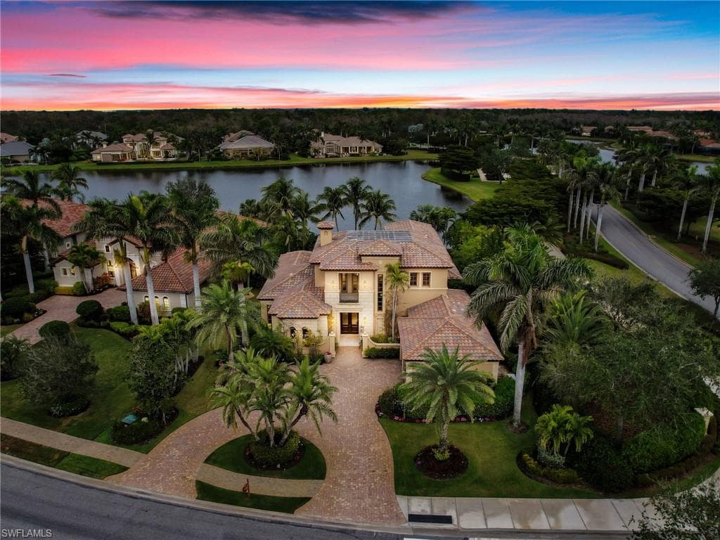 9692 Lipari CT NAPLES, FL 34113