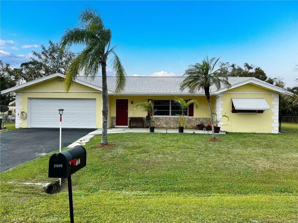 1387 Sunrise DR NORTH FORT MYERS, FL 33917