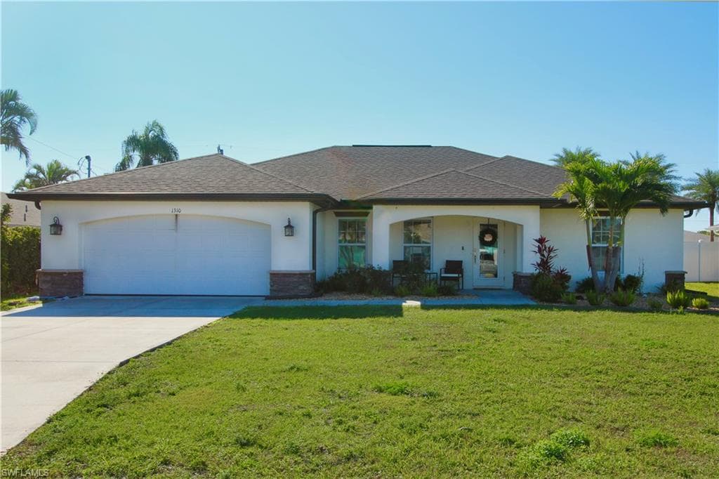 1310 SE 37th TER CAPE CORAL, FL 33904