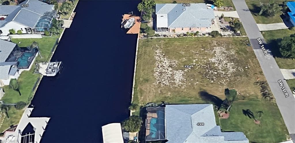 4304 SW 1st PL CAPE CORAL, FL 33914