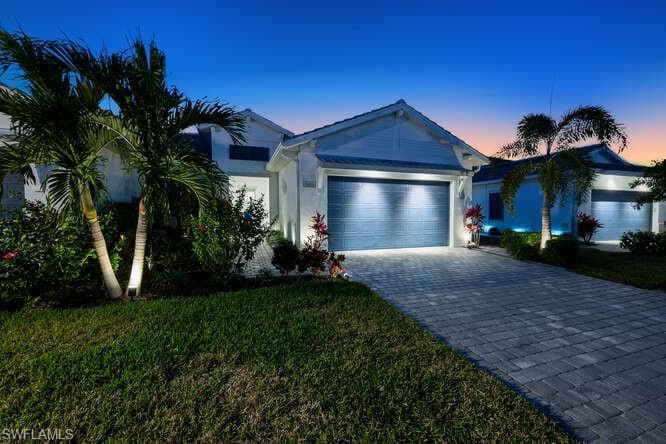 9083 Saint Lucia DR NAPLES, FL 34114