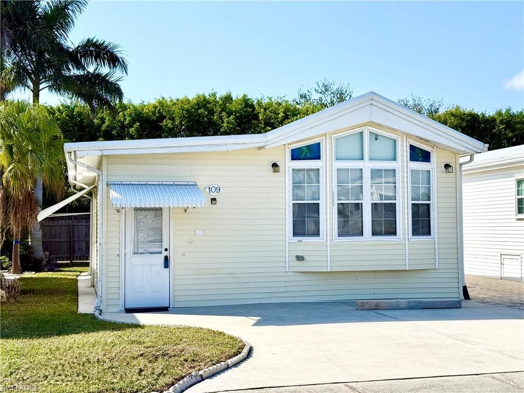 109 Cheetah DR NAPLES, FL 34114