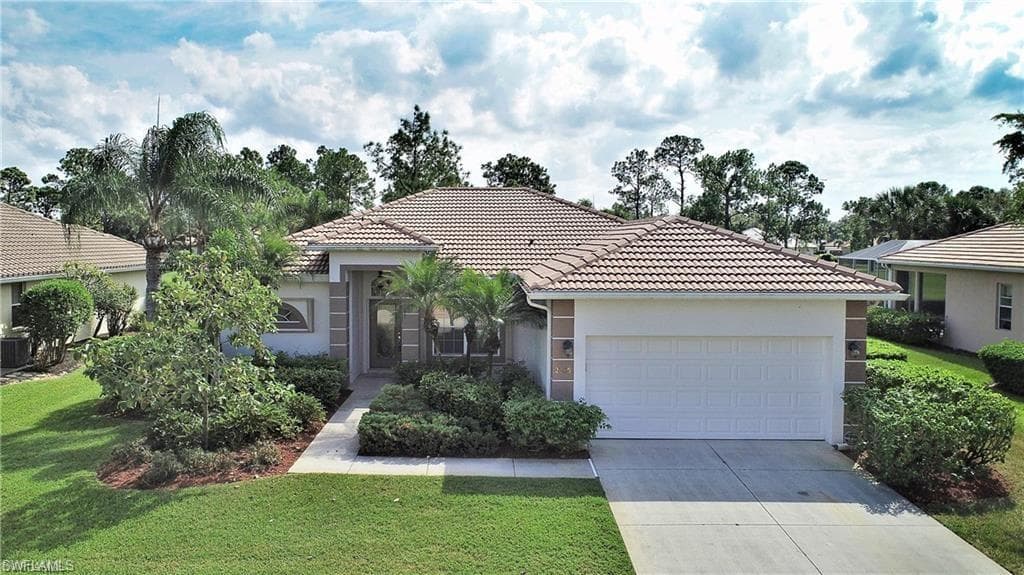 2245 Hampstead CT LEHIGH ACRES, FL 33973