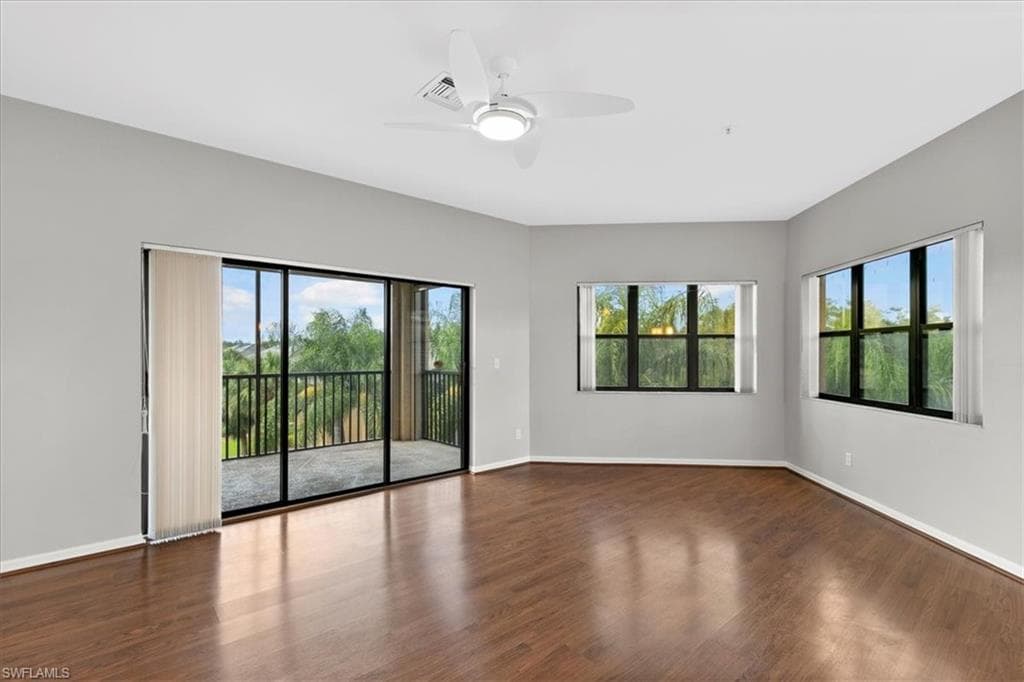 195 Vintage CIR E304 NAPLES, FL 34119