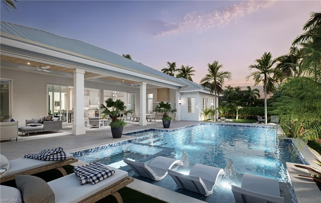 541 106th AVE N NAPLES, FL 34108
