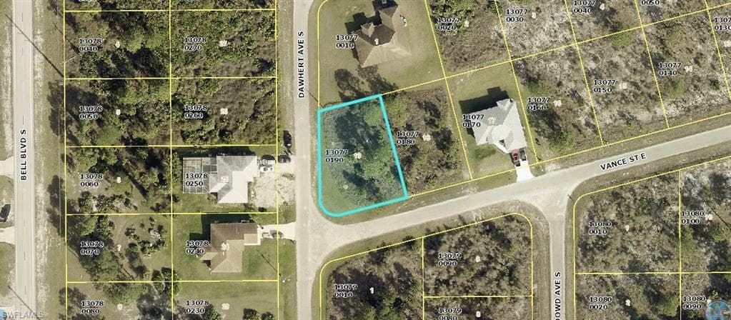 809 Vance ST E LEHIGH ACRES, FL 33974