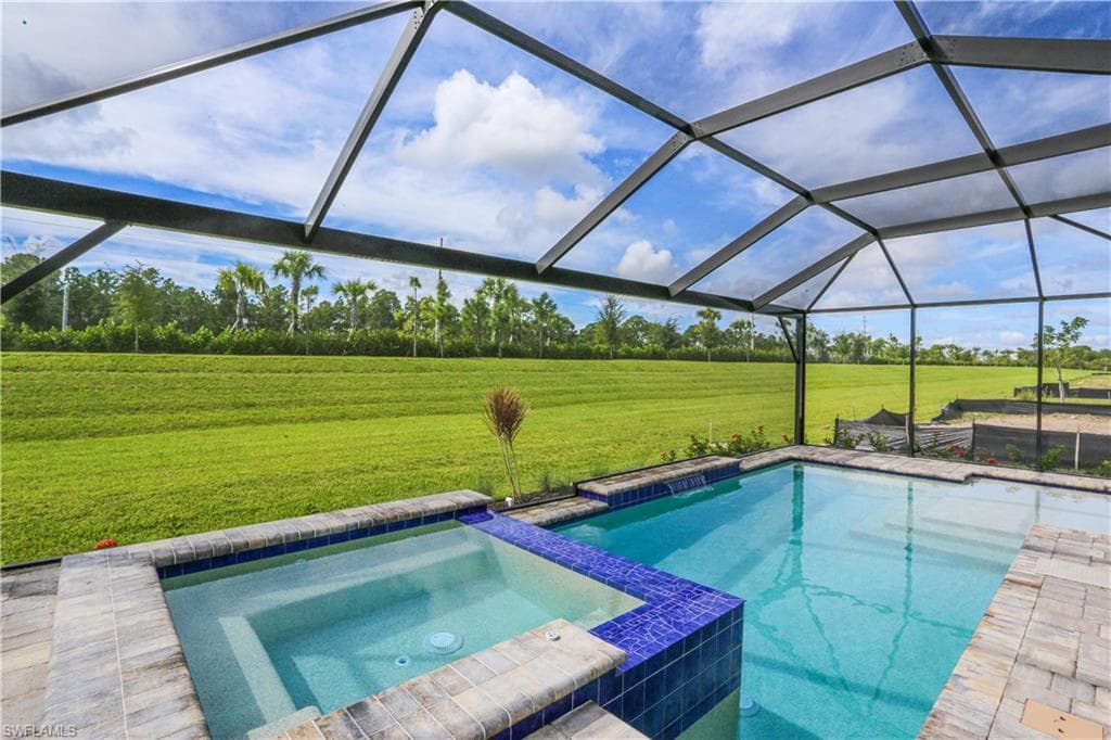 4072 Pegasus WAY NAPLES, FL 34120