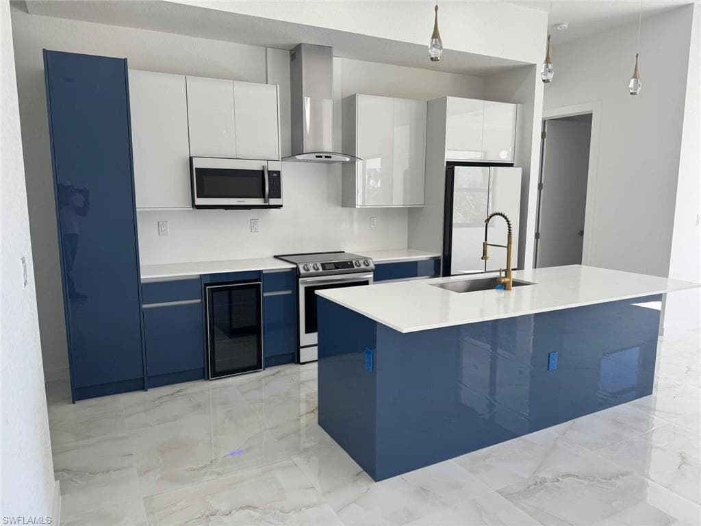1808 2nd ST CAPE CORAL, FL 33991