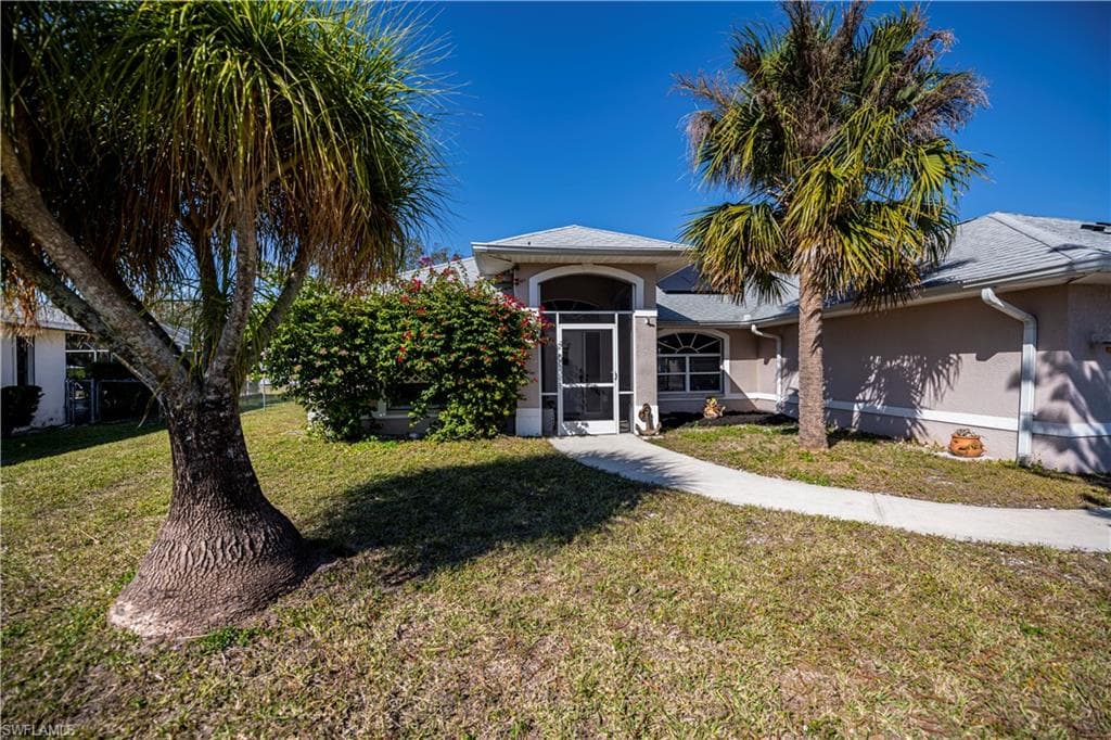 18166 Sandy Pines CIR NORTH FORT MYERS, FL 33917