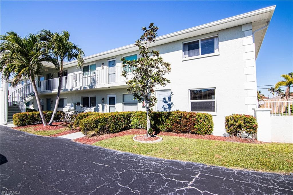 905 SW 48th TER 104 CAPE CORAL, FL 33914