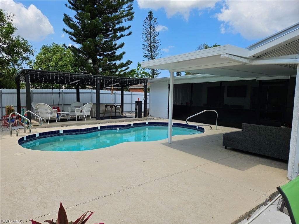 2000 45th TER SW NAPLES, FL 34116