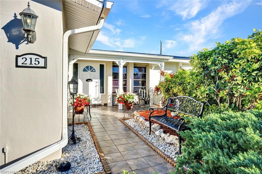 215 SE 45th TER CAPE CORAL, FL 33904
