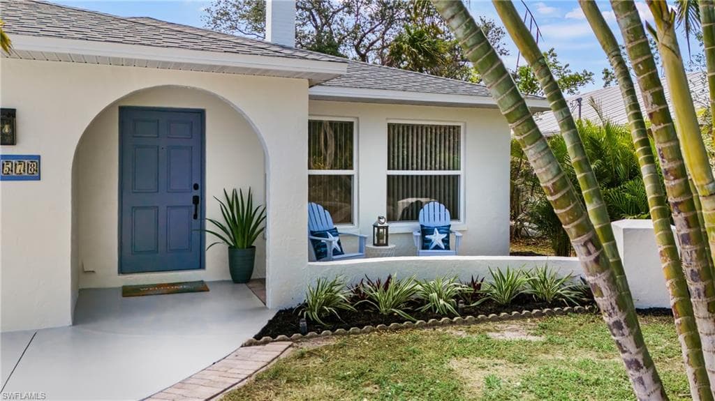 578 100th AVE N NAPLES, FL 34108