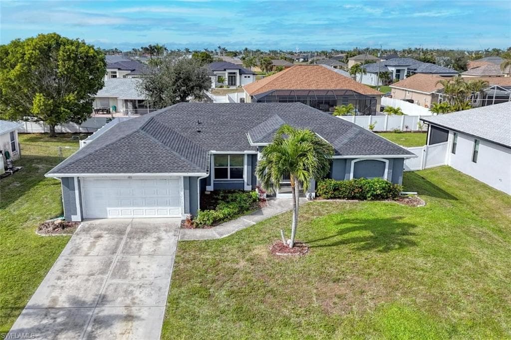 2524 SW 22nd PL CAPE CORAL, FL 33914
