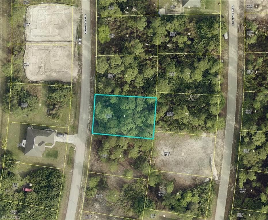513 Redwood AVE S LEHIGH ACRES, FL 33974