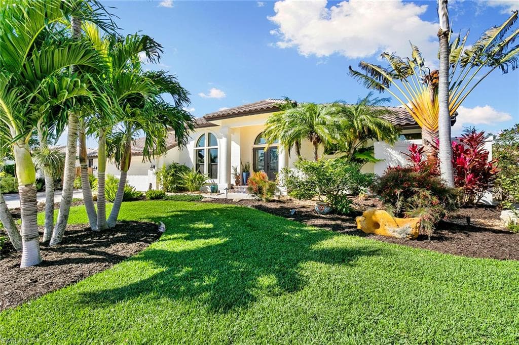 1724 Wavecrest CT MARCO ISLAND, FL 34145