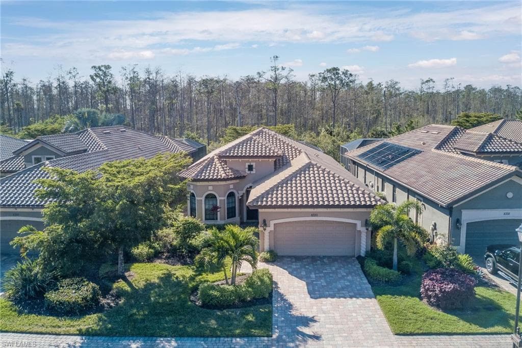 8330 Adelio LN FORT MYERS, FL 33912