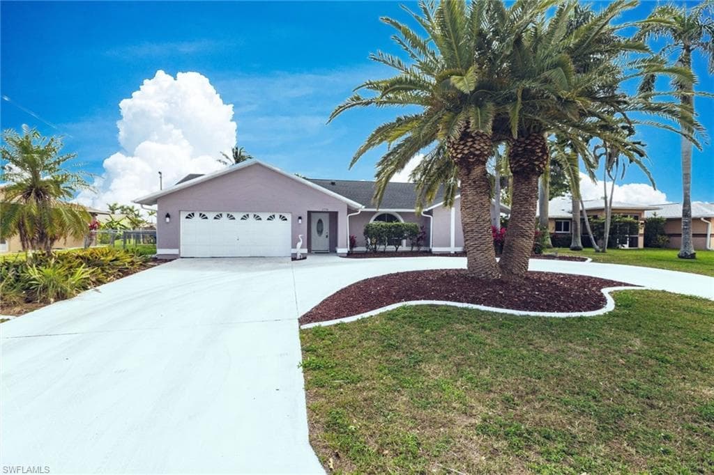 2036 Everest PKWY CAPE CORAL, FL 33904