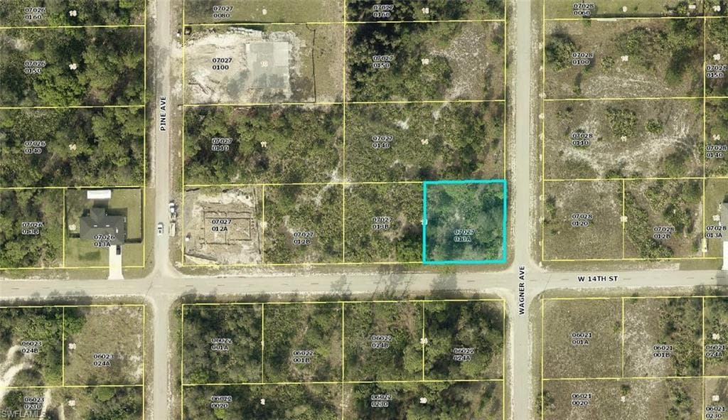 2000 W 14th ST LEHIGH ACRES, FL 33972