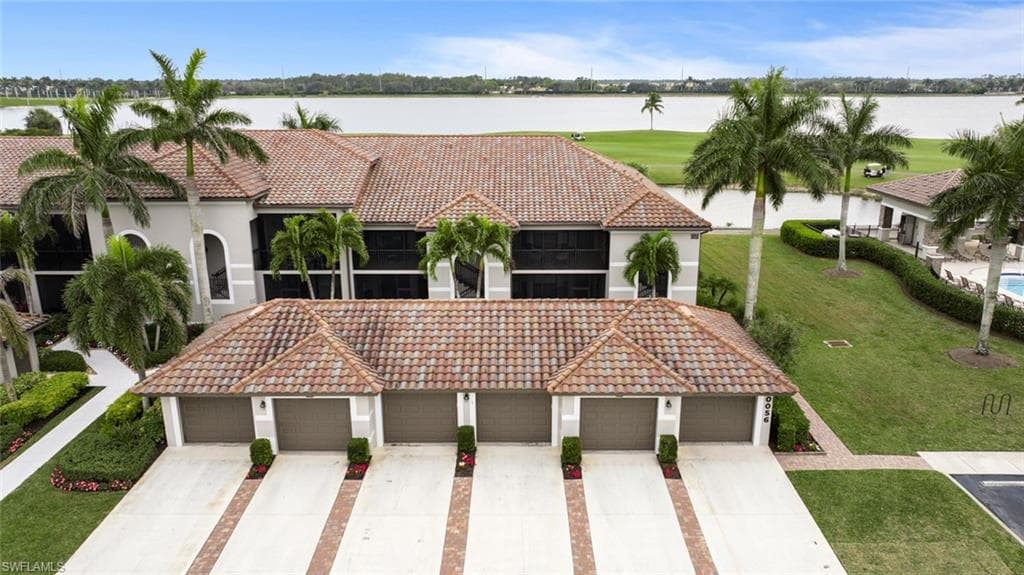 10056 Siesta Bay DR 9515 NAPLES, FL 34120