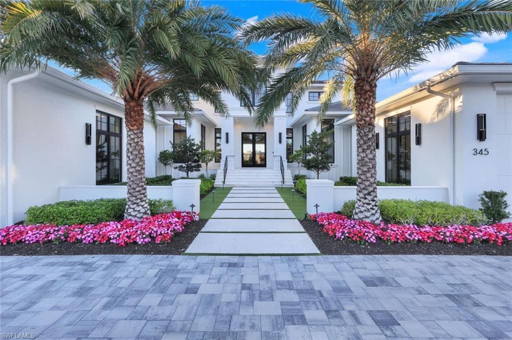 345 Hawser LN NAPLES, FL 34102