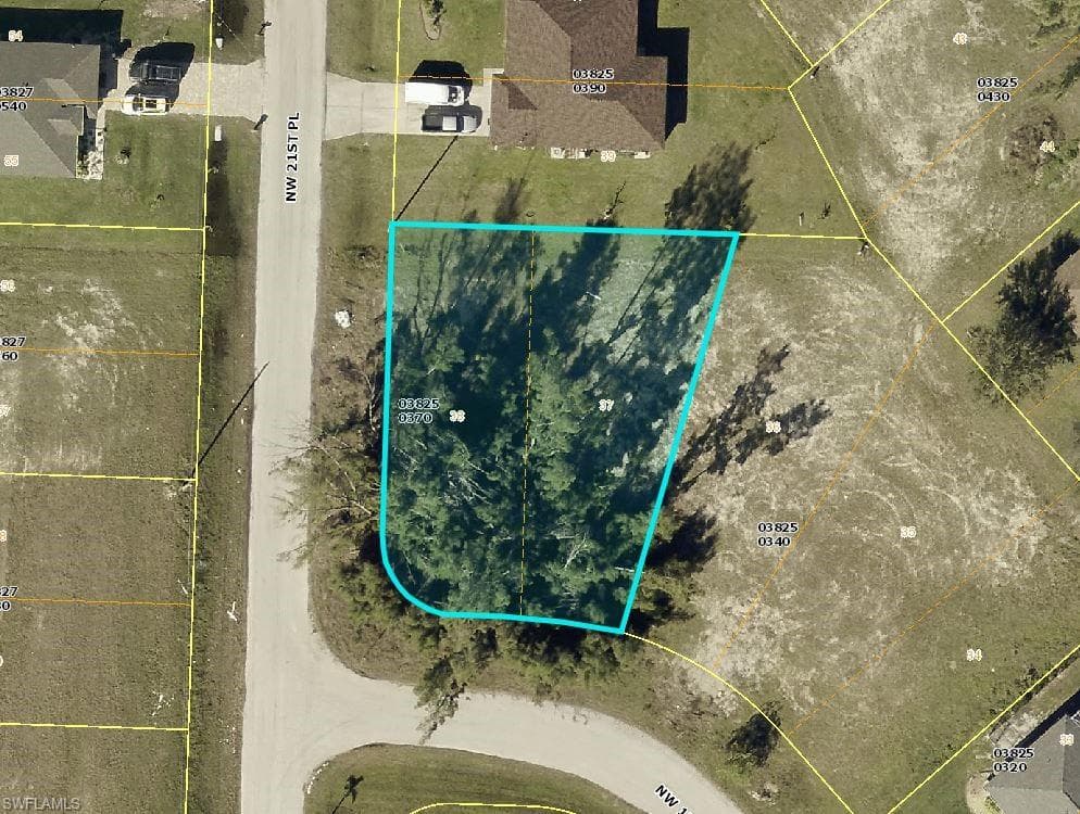 2117 NW 12th LN CAPE CORAL, FL 33993