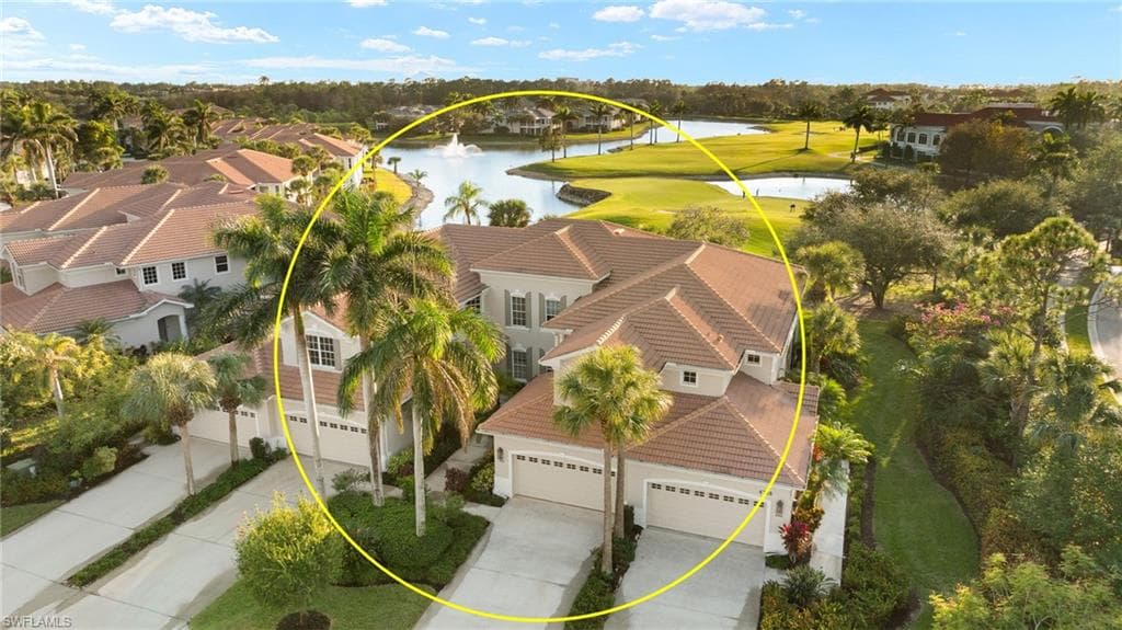 4715 Shinnecock Hills CT 102 NAPLES, FL 34112