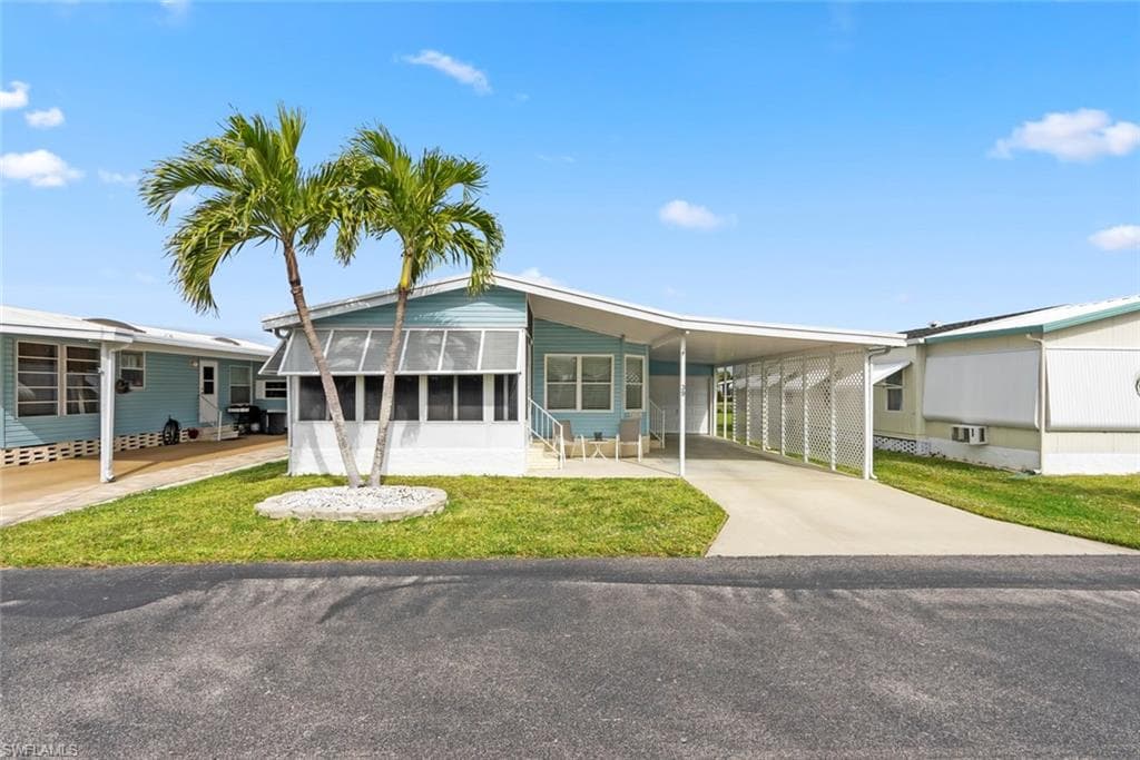39 Amethyst AVE 39A NAPLES, FL 34114