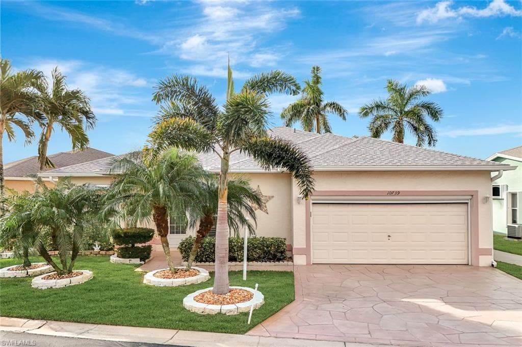 10739 Parrot Cove CIR ESTERO, FL 33928