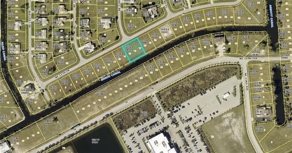 2200 NE 13th LN CAPE CORAL, FL 33909