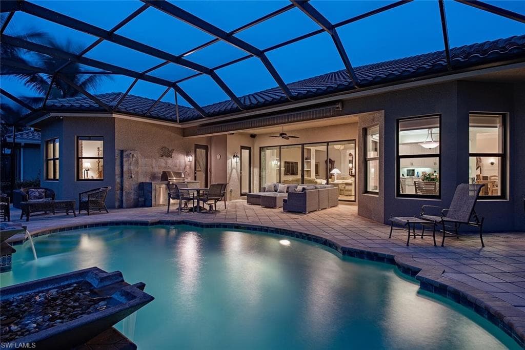 2741 Crystal WAY NAPLES, FL 34119