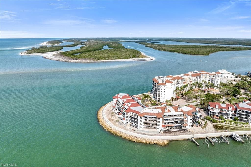 524 La Peninsula BLVD 524 NAPLES, FL 34113
