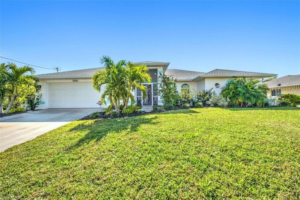 1446 SE 18th ST CAPE CORAL, FL 33990
