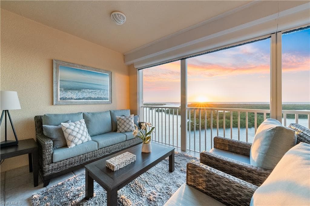 445 Dockside DR B903 NAPLES, FL 34110