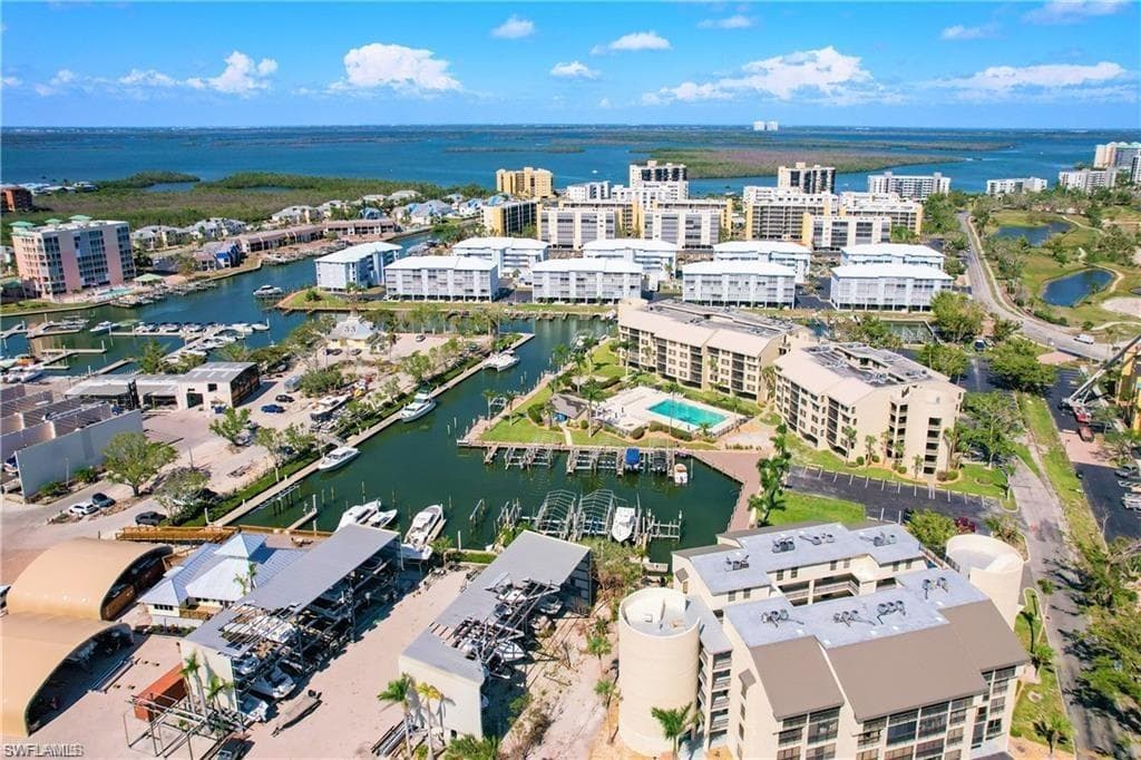 7327 Estero BLVD 205 FORT MYERS BEACH, FL 33931