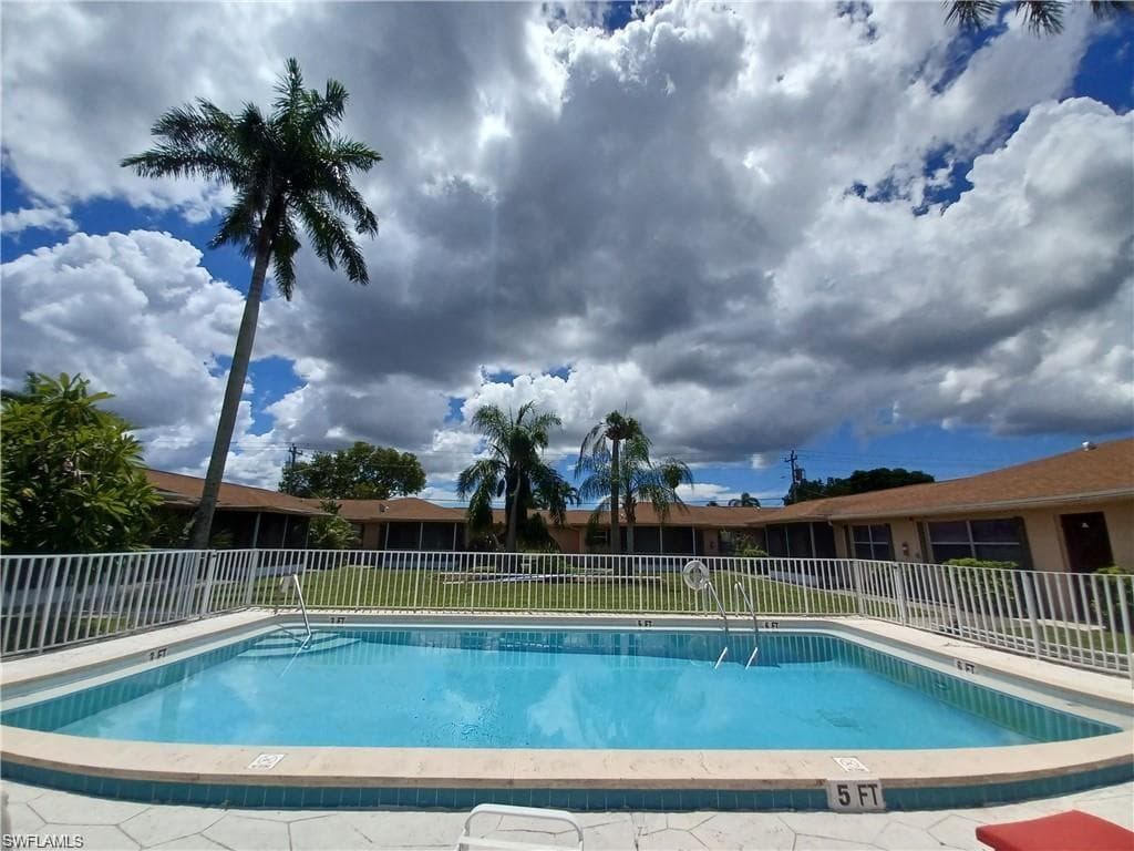 1215 SE 46th LN E CAPE CORAL, FL 33904