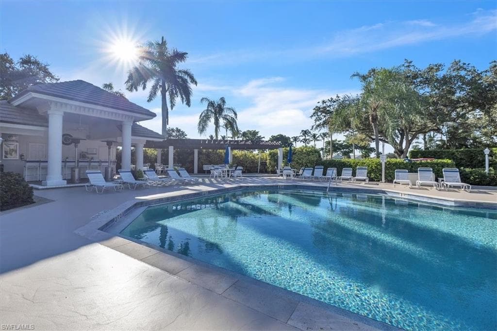 8161 Twelve Oaks CIR 523 NAPLES, FL 34113