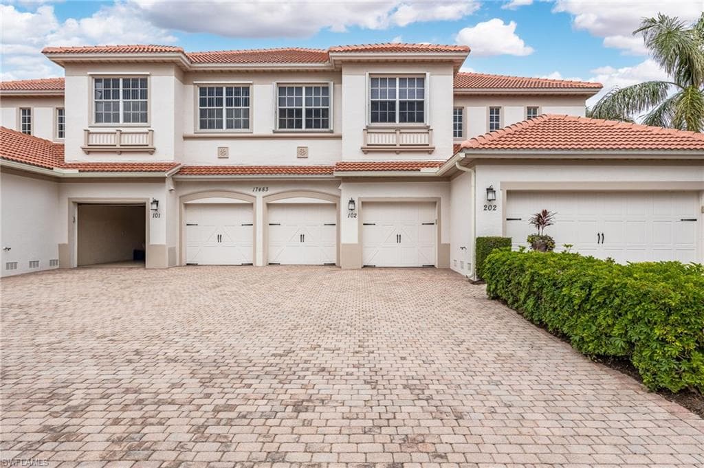 17483 Old Harmony DR 102 FORT MYERS, FL 33908