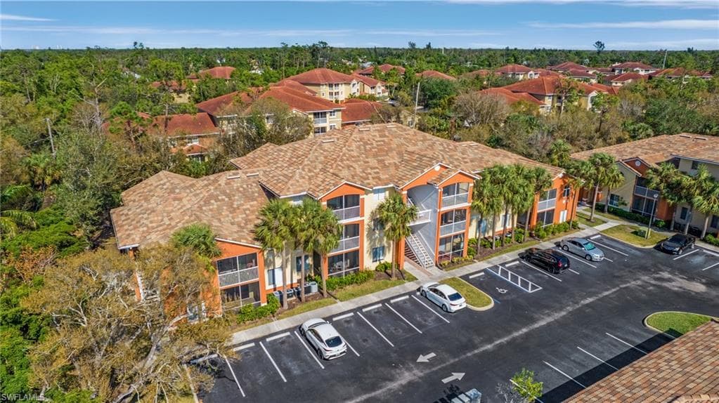 6321 Aragon WAY 303 FORT MYERS, FL 33966