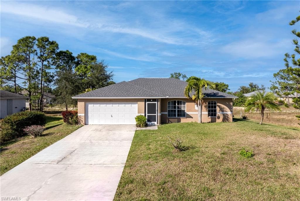 815 Albert AVE LEHIGH ACRES, FL 33971
