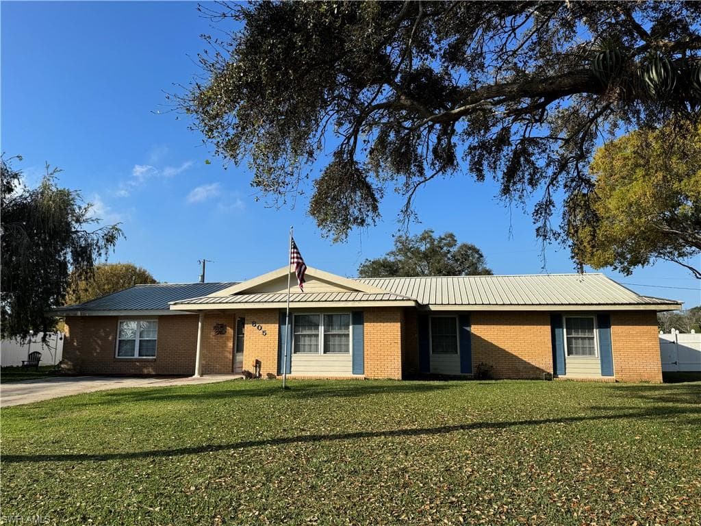 805 Ponce De Leon AVE CLEWISTON, FL 33440