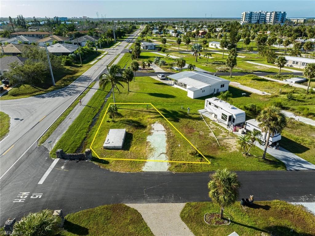 13611 Nightbird DR FORT MYERS, FL 33908