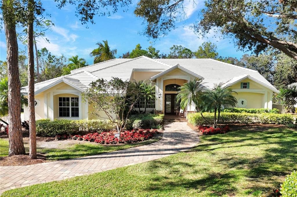 9225 The LN NAPLES, FL 34109