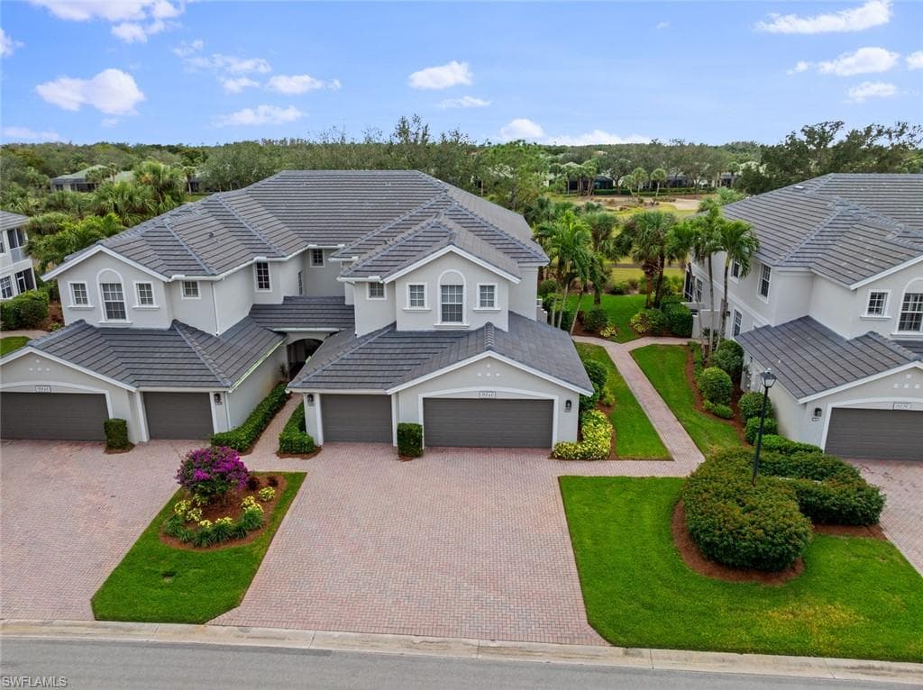 9241 Palmetto Ridge DR 102 ESTERO, FL 34135